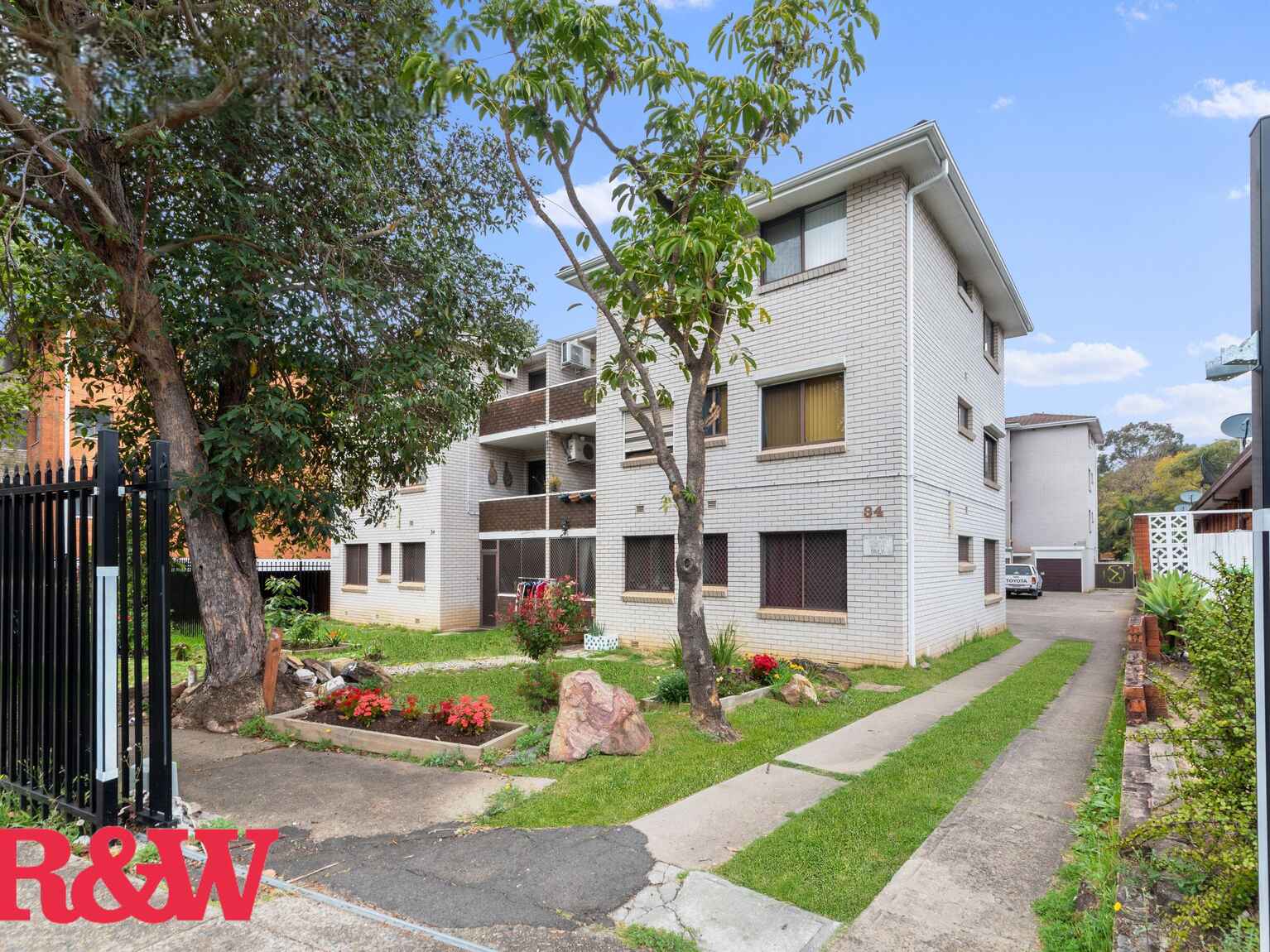 20/34 Remembrance Avenue Warwick Farm