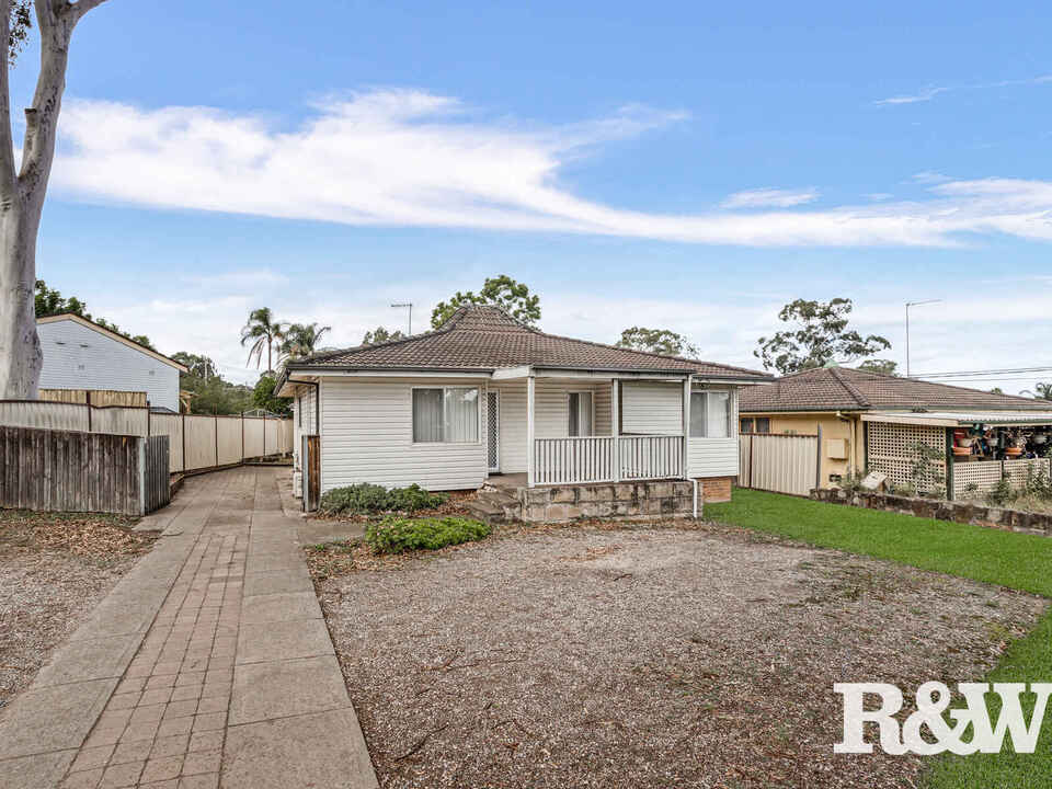 11 & 11A Freya Crescent Shalvey