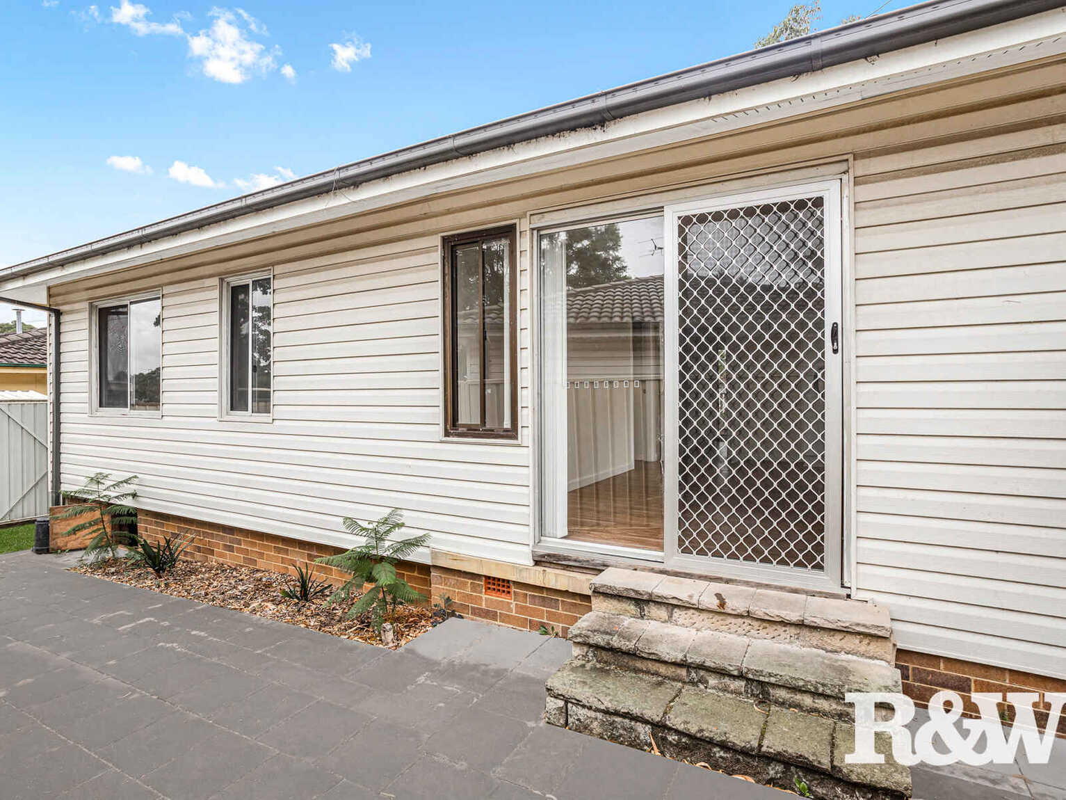 11 & 11A Freya Crescent Shalvey 11 & 11A Freya Crescent Shalvey