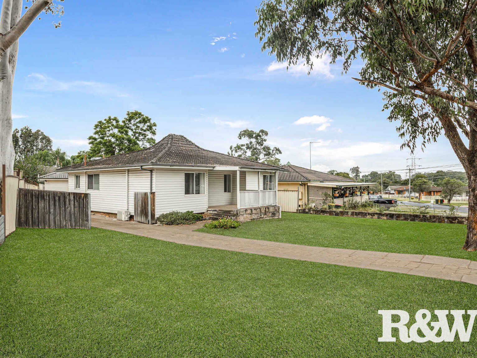 11 & 11A Freya Crescent Shalvey 11 & 11A Freya Crescent Shalvey