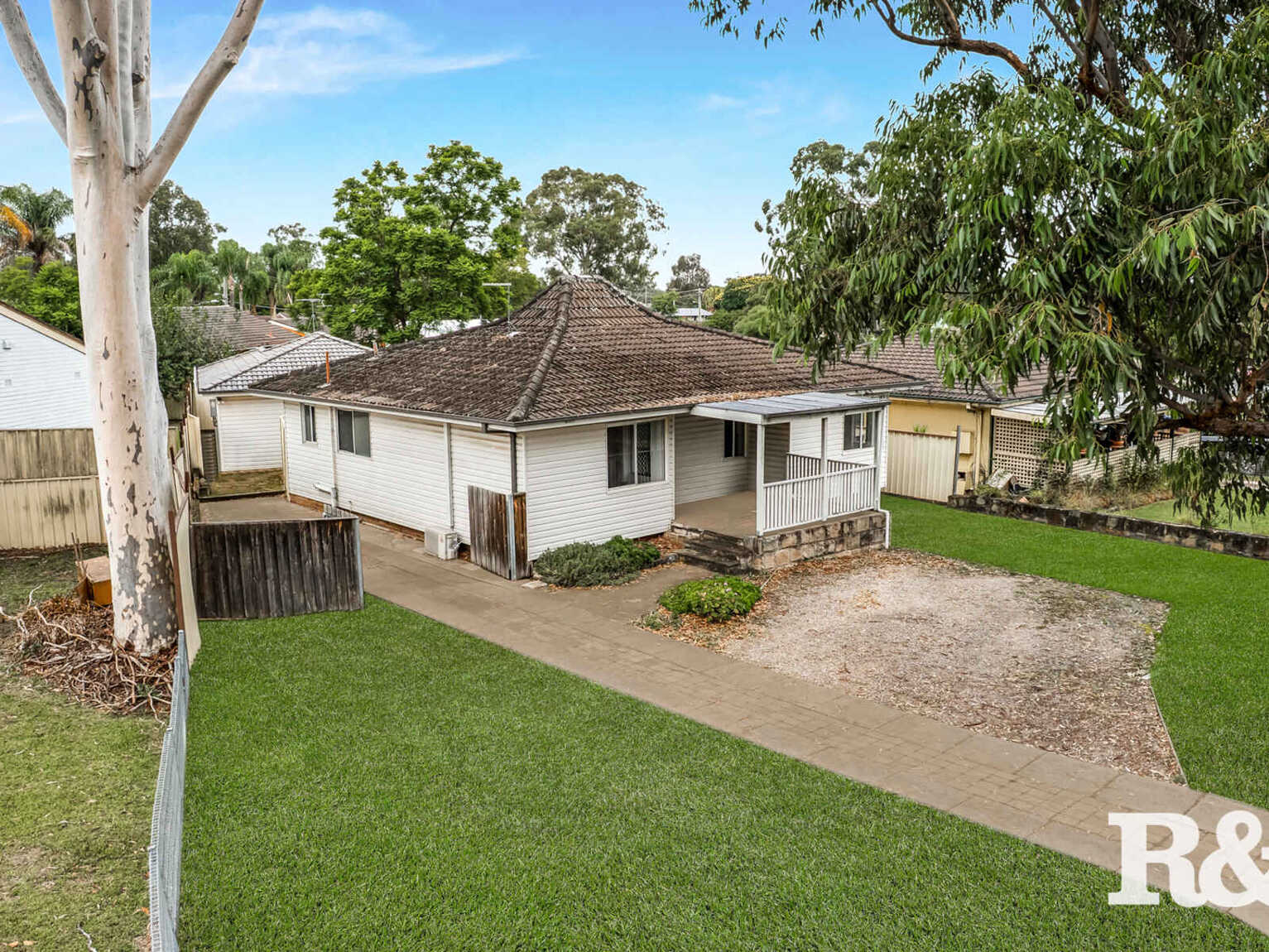 11 & 11A Freya Crescent Shalvey 11 & 11A Freya Crescent Shalvey