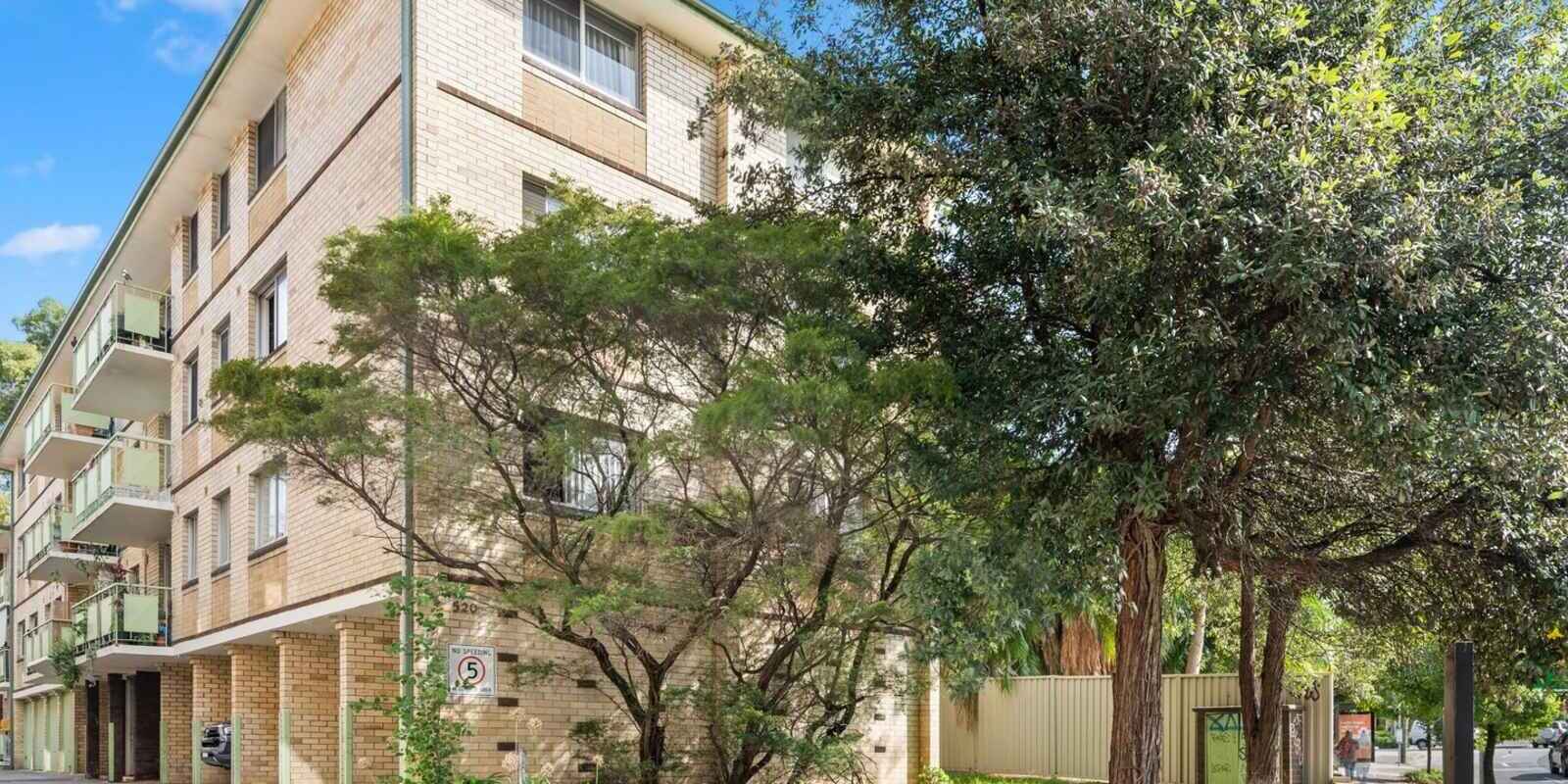 16/520 New Canterbury Road Dulwich Hill