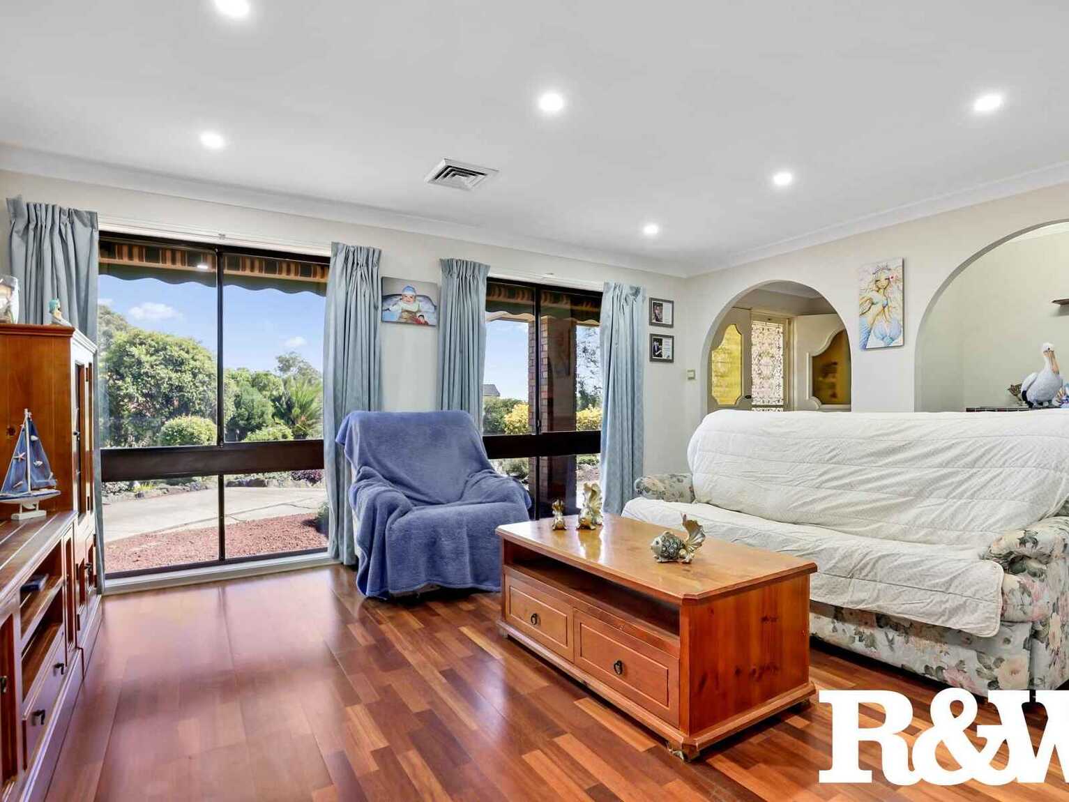 52 Leicester Way St Clair