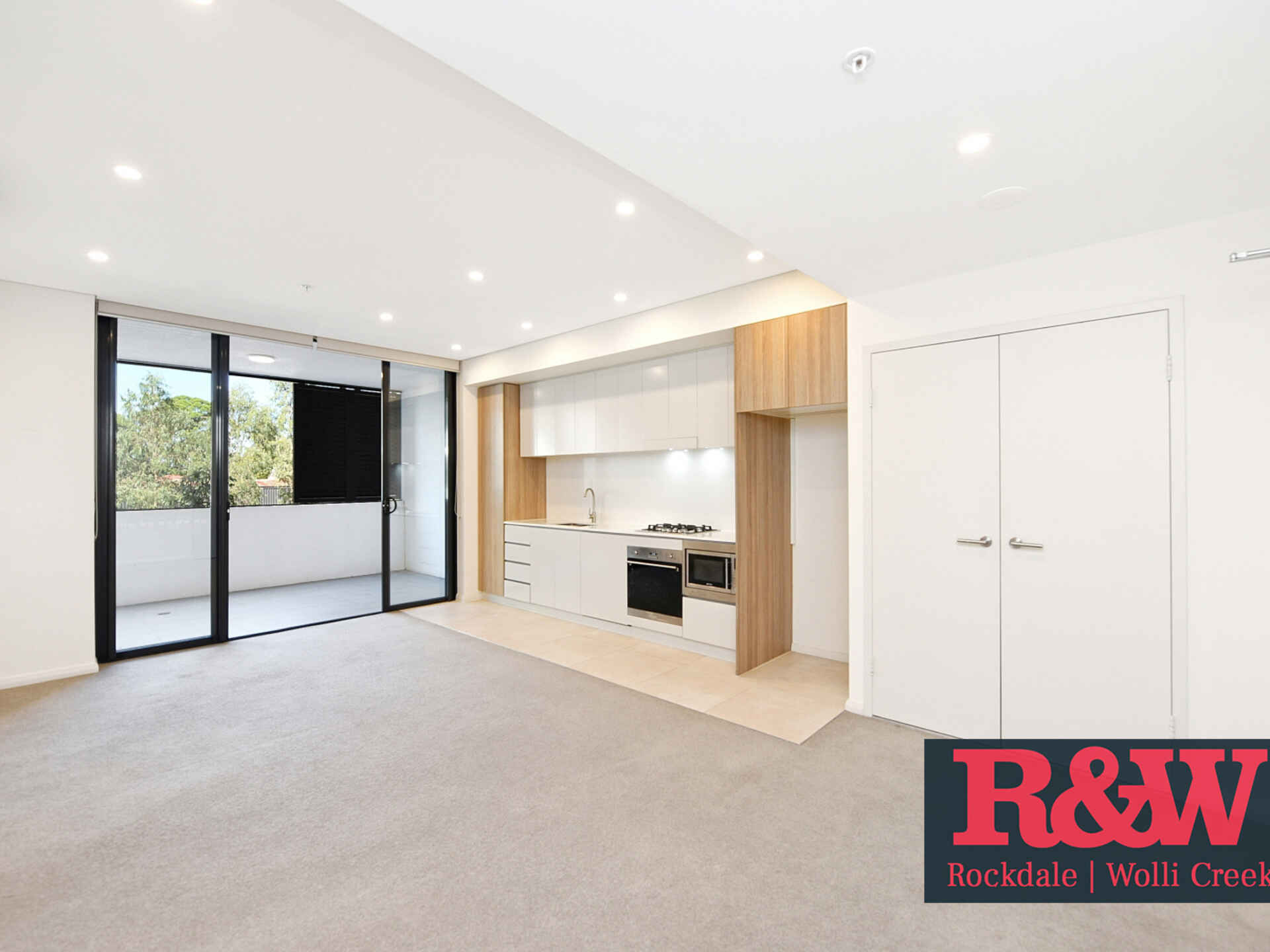G06/118 Princes Highway Arncliffe