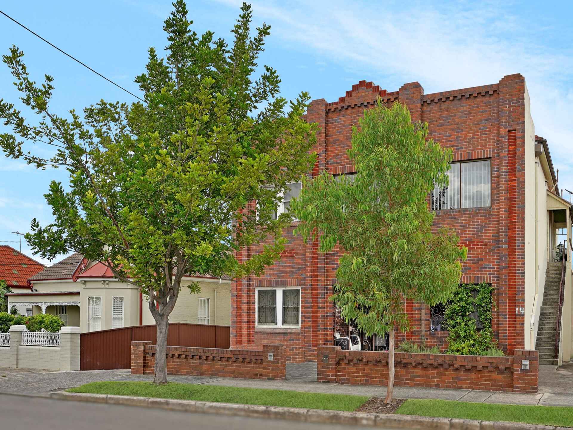 1/14 Warren Road Marrickville
