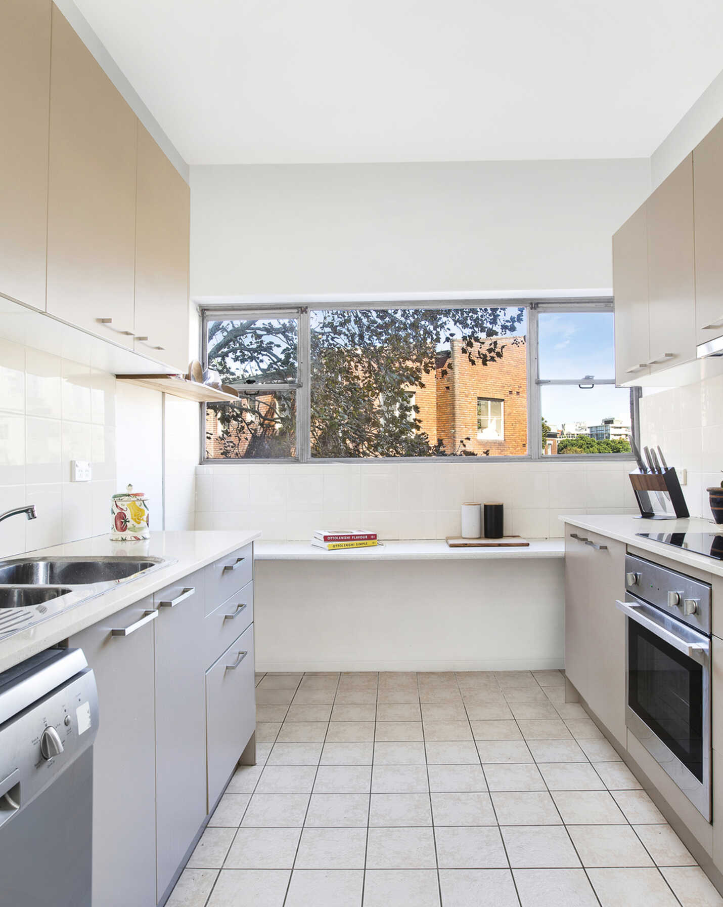 401/12 Ithaca Road Elizabeth Bay, Bay - Thumbnail 3