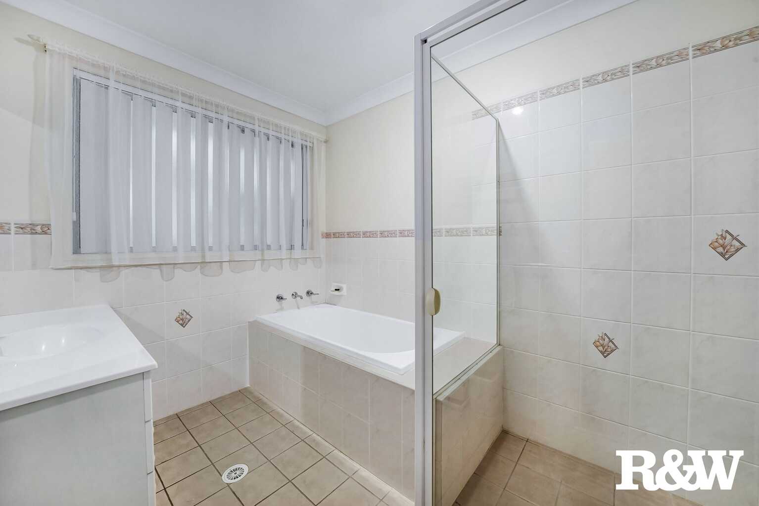 1 Laird Court Macquarie Links 1 Laird Court Macquarie Links