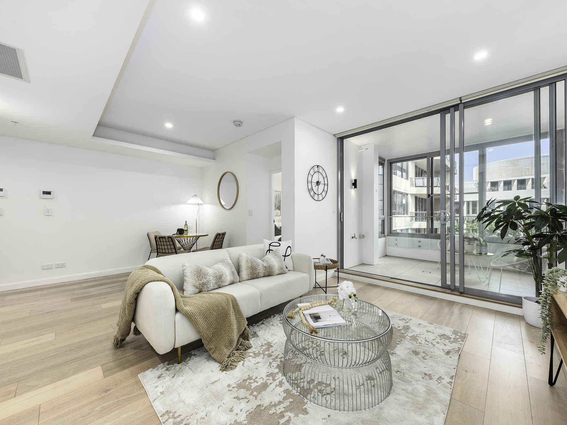 304/231 Miller Street North Sydney