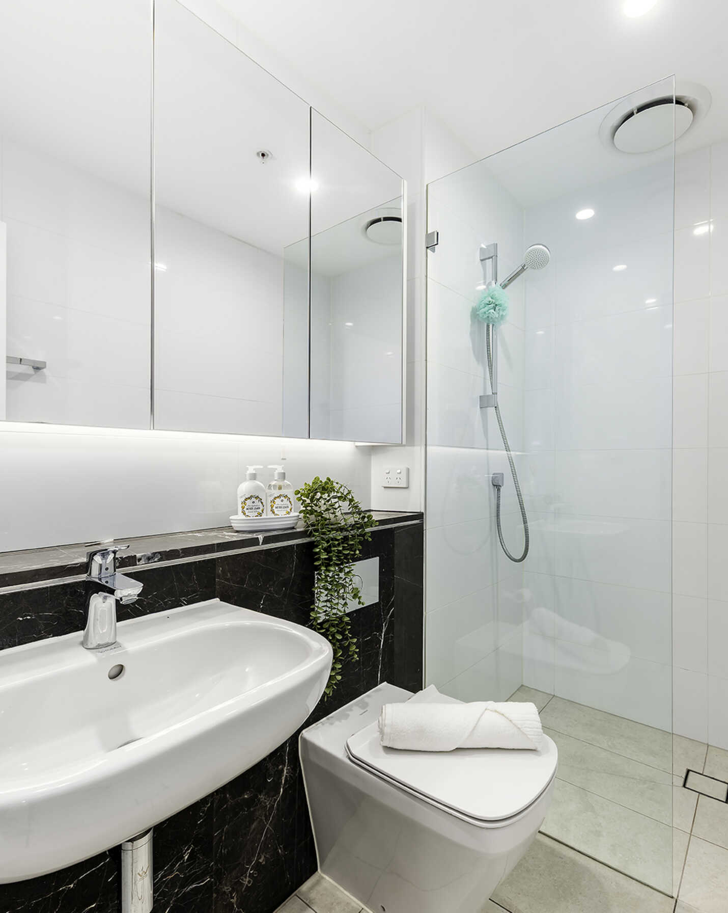 304/231 Miller Street North Sydney, Sydney - Thumbnail 4