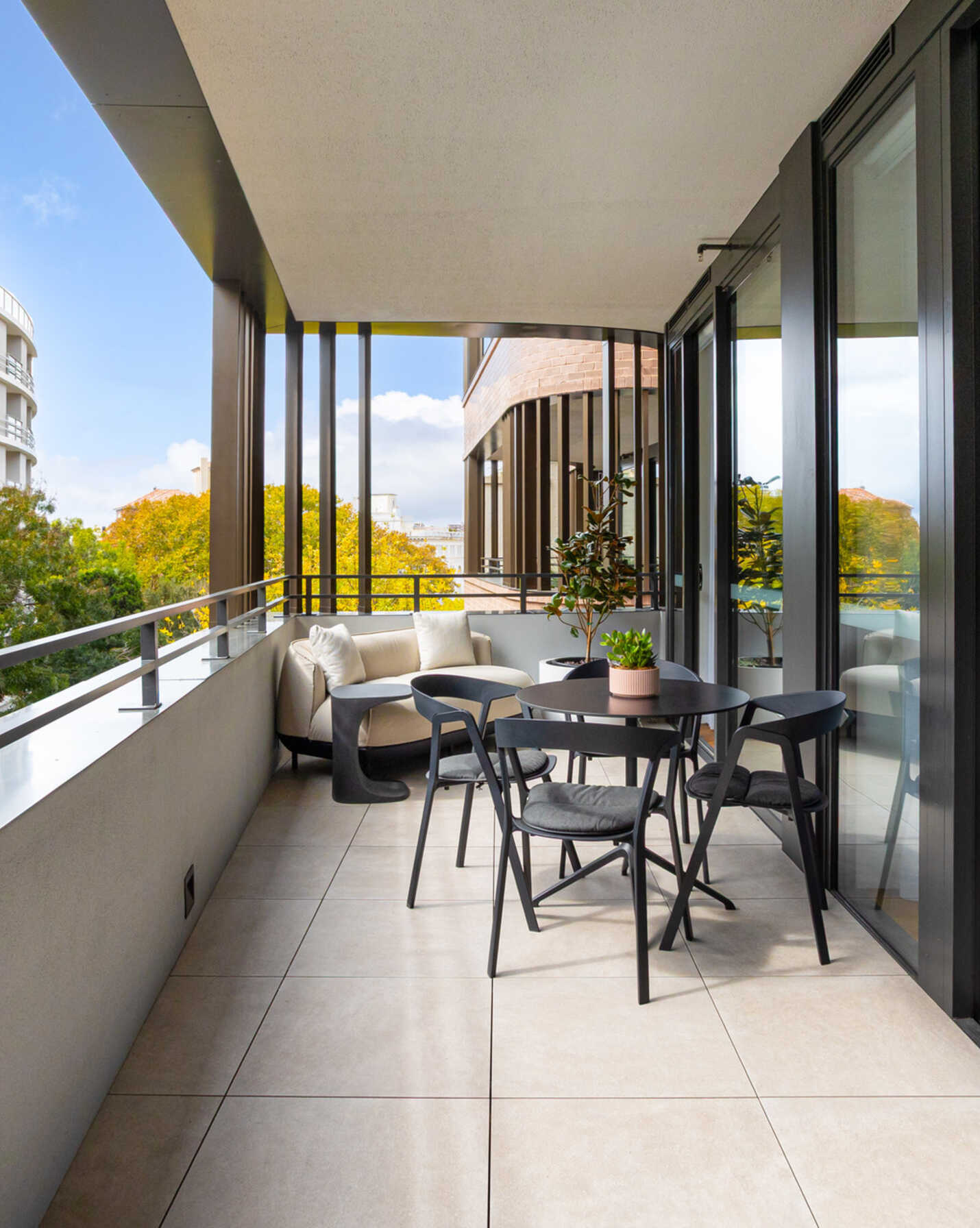 202/11 Greenknowe Avenue Elizabeth Bay, Bay - Thumbnail 2