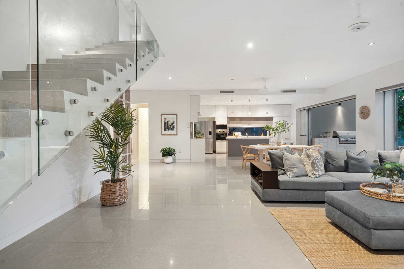 2 Whitehaven Parade Yaroomba 2 Whitehaven Parade Yaroomba