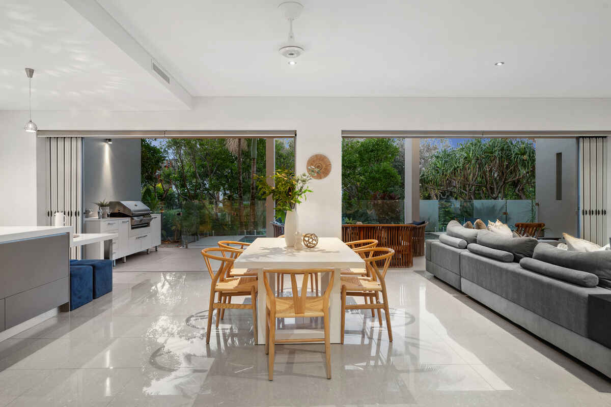 2 Whitehaven Parade Yaroomba