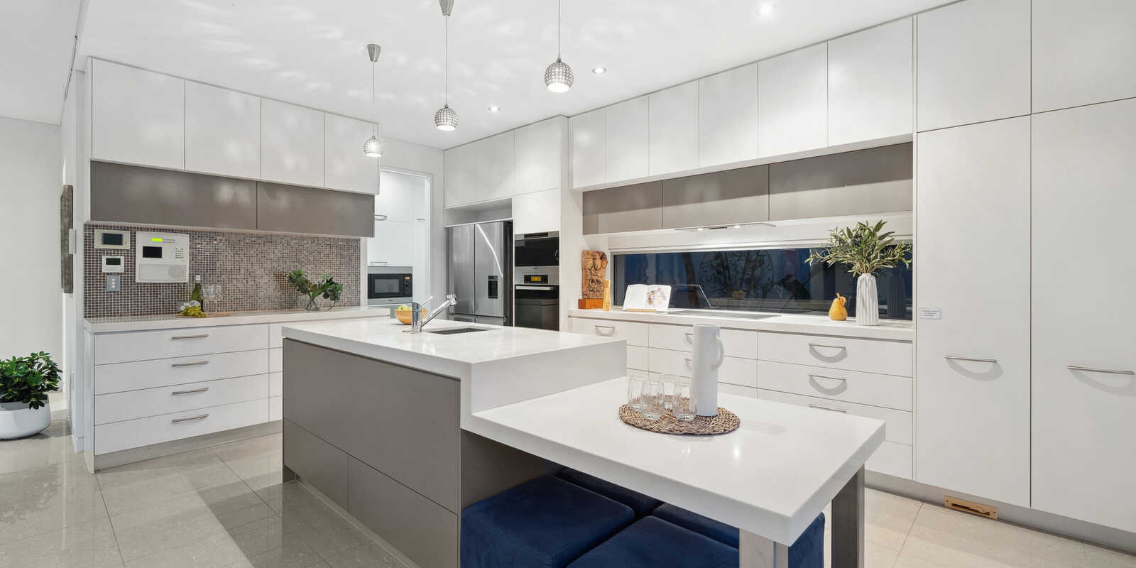 2 Whitehaven Parade Yaroomba 2 Whitehaven Parade Yaroomba