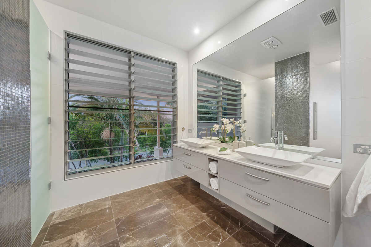 2 Whitehaven Parade Yaroomba
