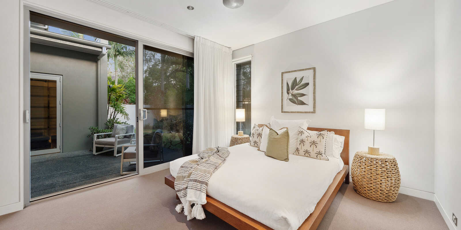 2 Whitehaven Parade Yaroomba 2 Whitehaven Parade Yaroomba