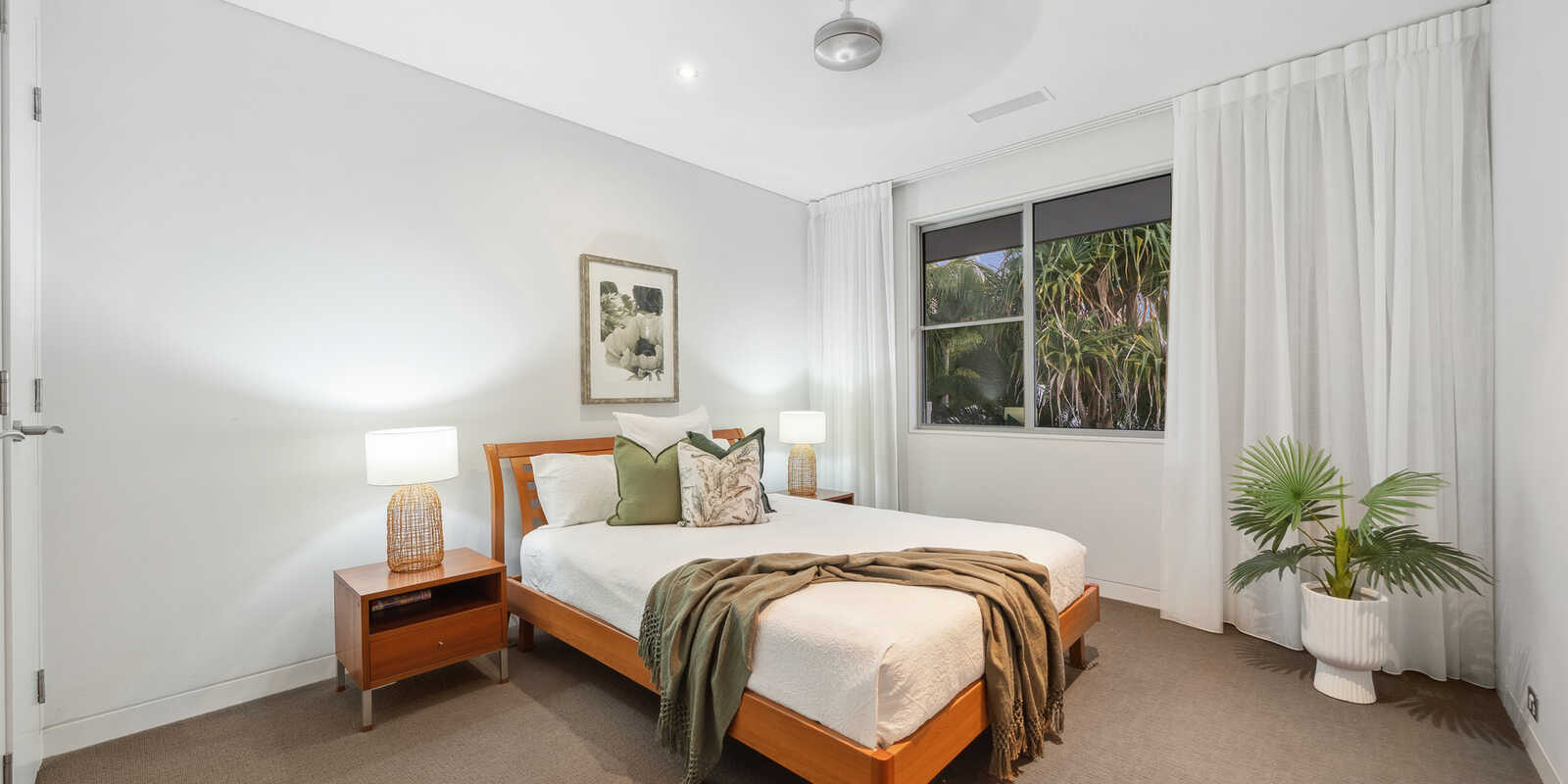 2 Whitehaven Parade Yaroomba 2 Whitehaven Parade Yaroomba