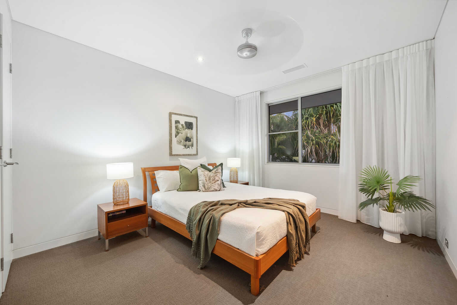 2 Whitehaven Parade Yaroomba 2 Whitehaven Parade Yaroomba