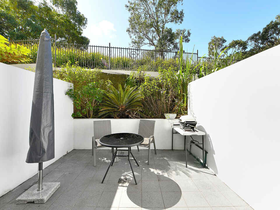210/2 Brodie Spark Drive Wolli Creek