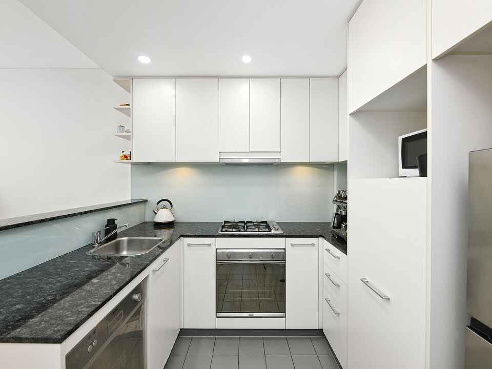 210/2 Brodie Spark Drive Wolli Creek