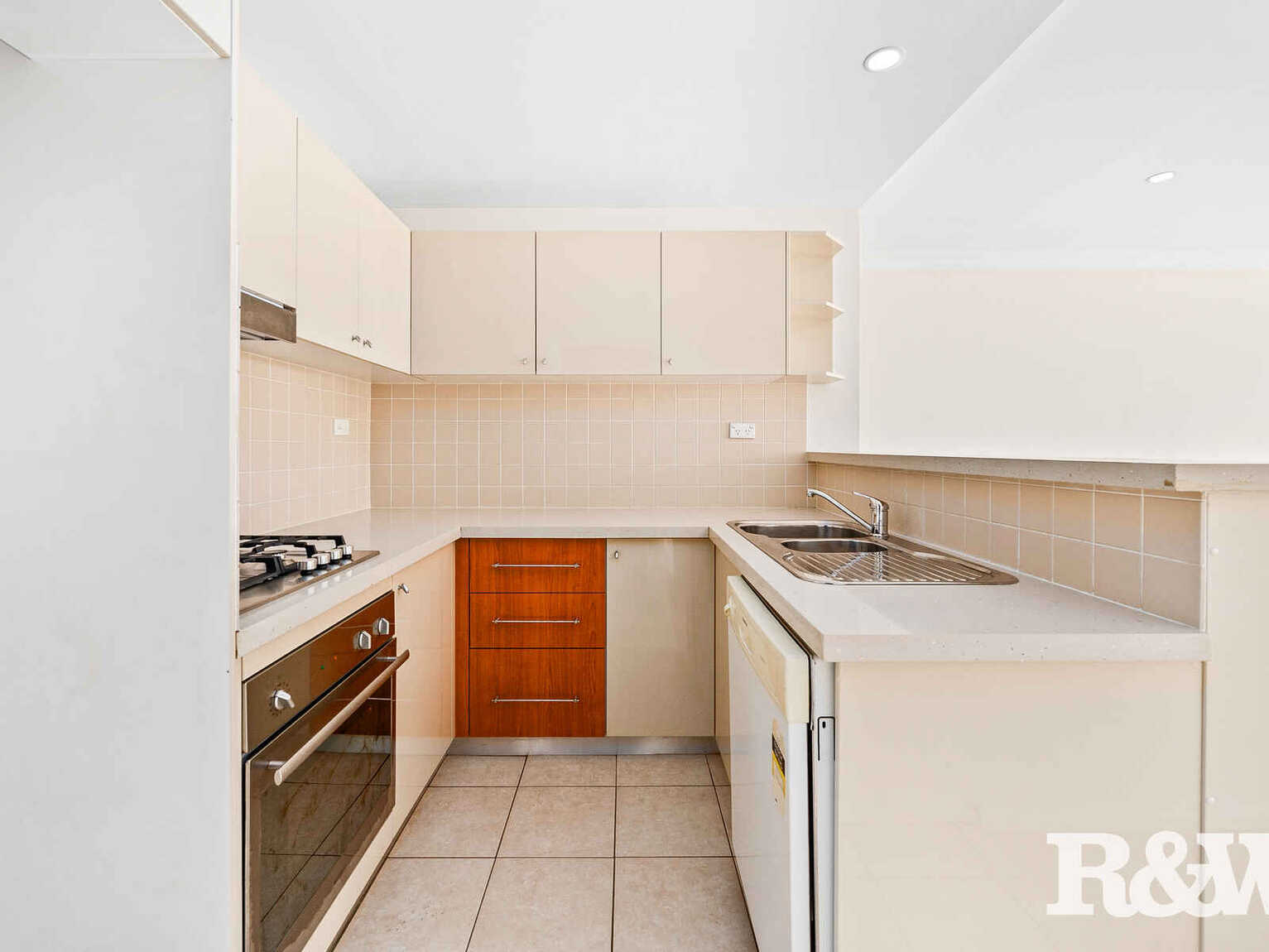 24/52 President Avenue Caringbah