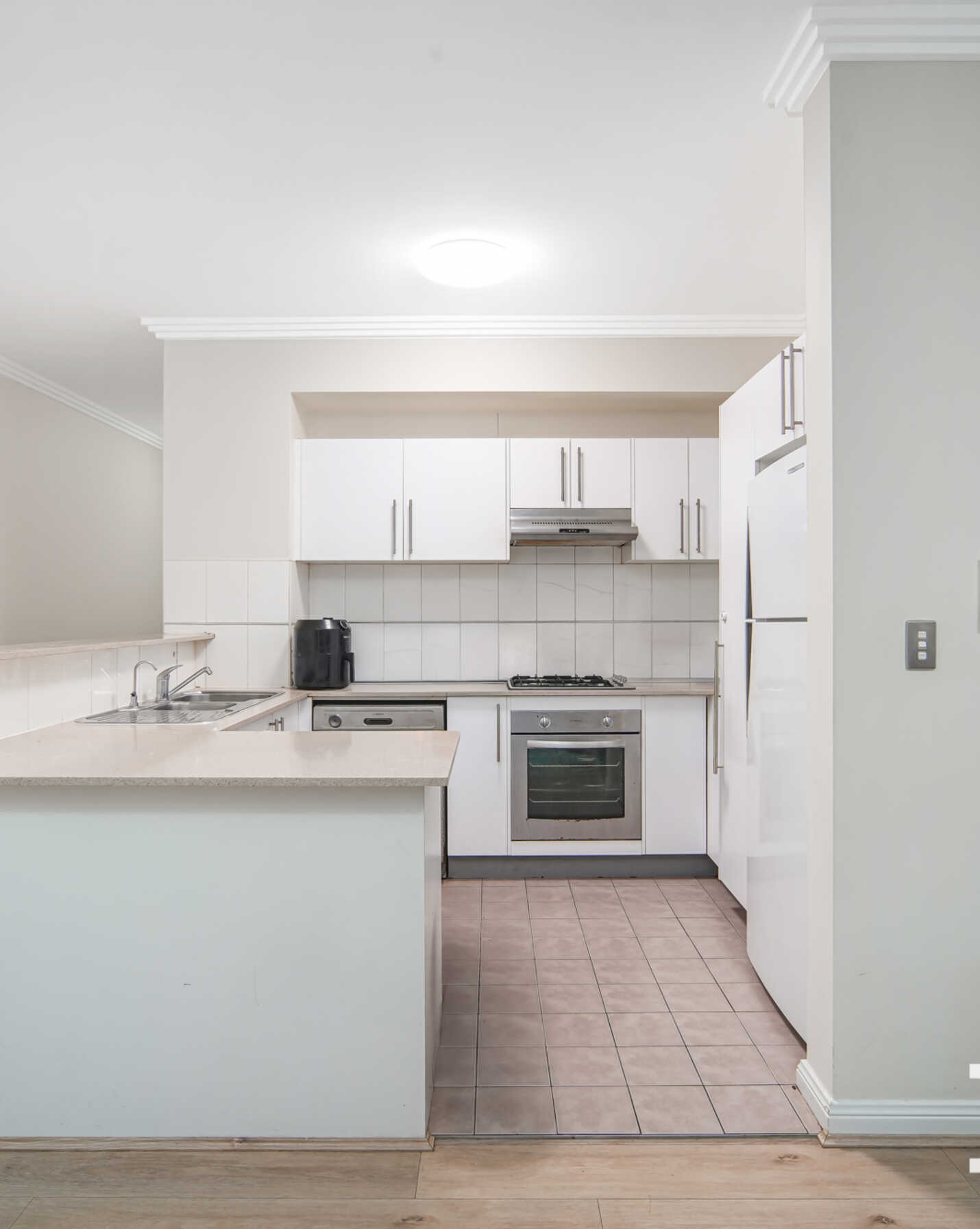 48/21-29 Third Avenue Blacktown, Blacktown - Thumbnail 3