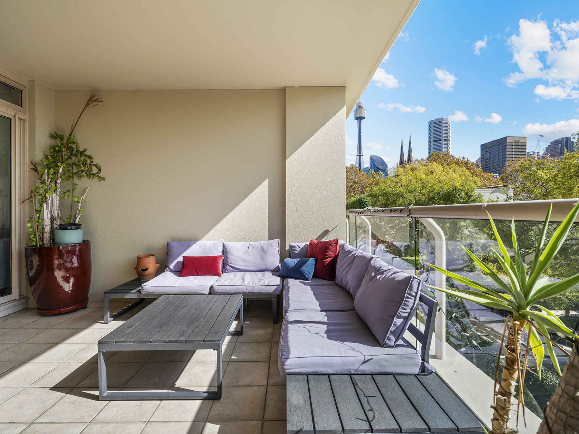 210/63 Crown Street Woolloomooloo