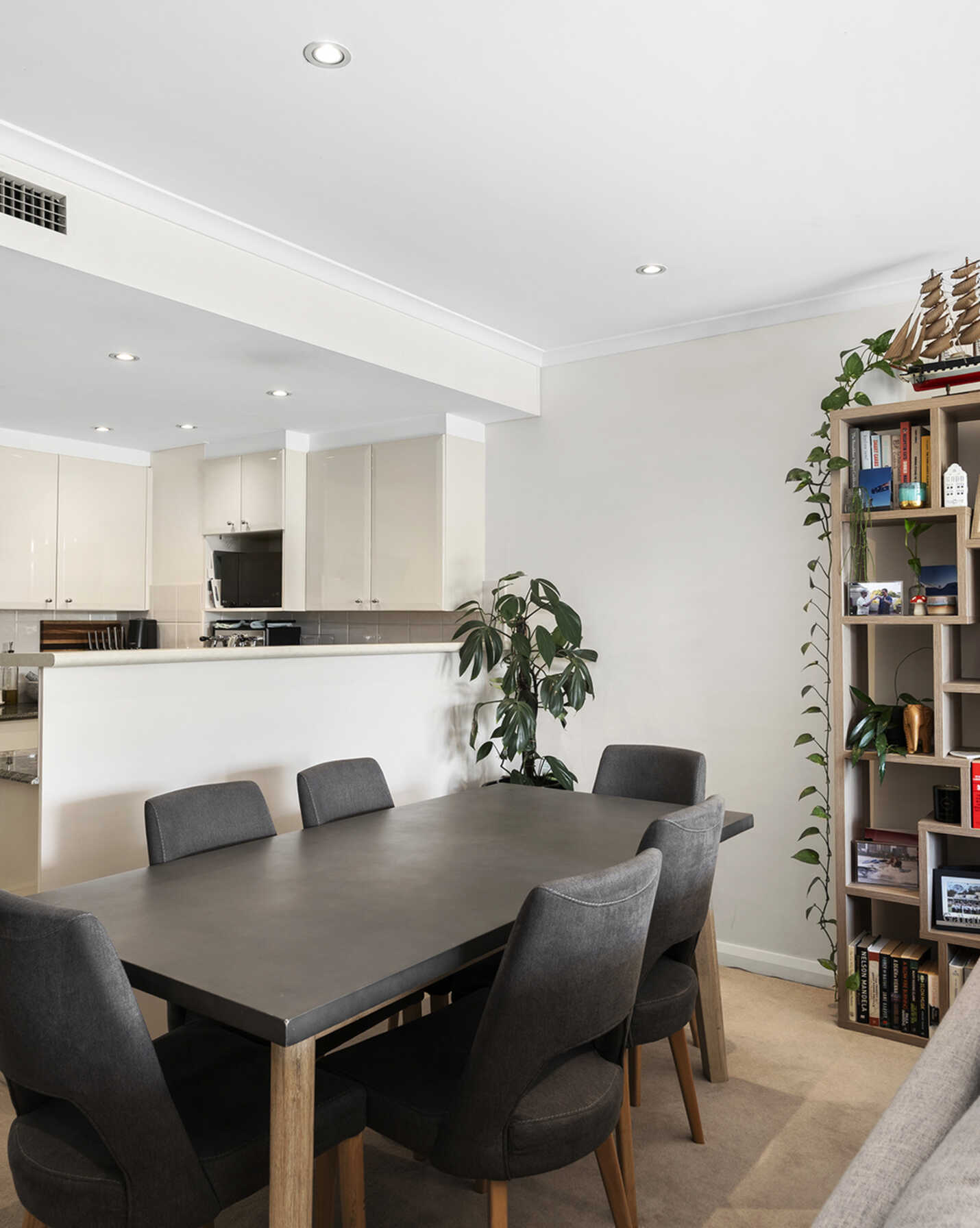 210/63 Crown Street Woolloomooloo, Woolloomooloo - Thumbnail 3