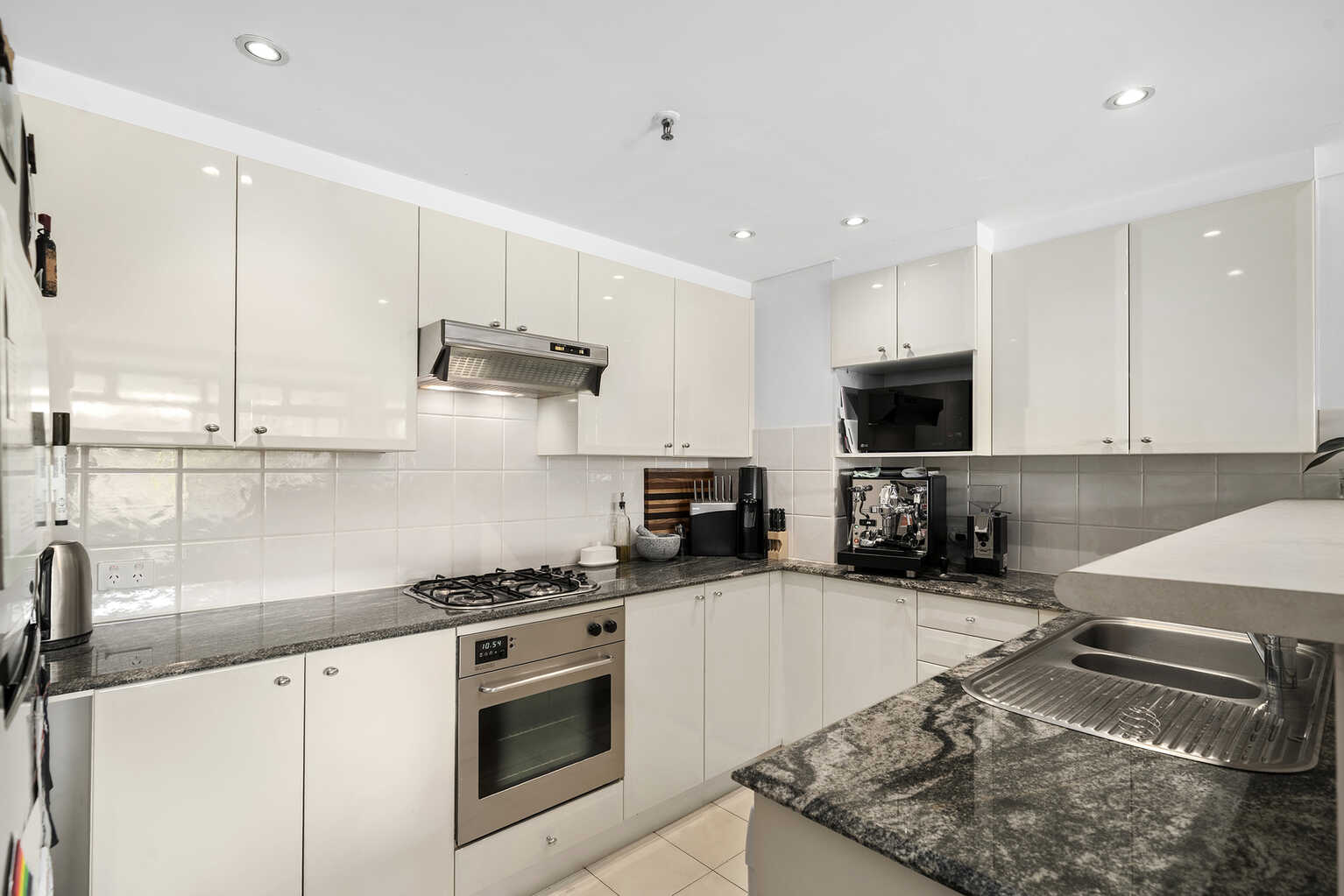 210/63 Crown Street Woolloomooloo 210/63 Crown Street Woolloomooloo