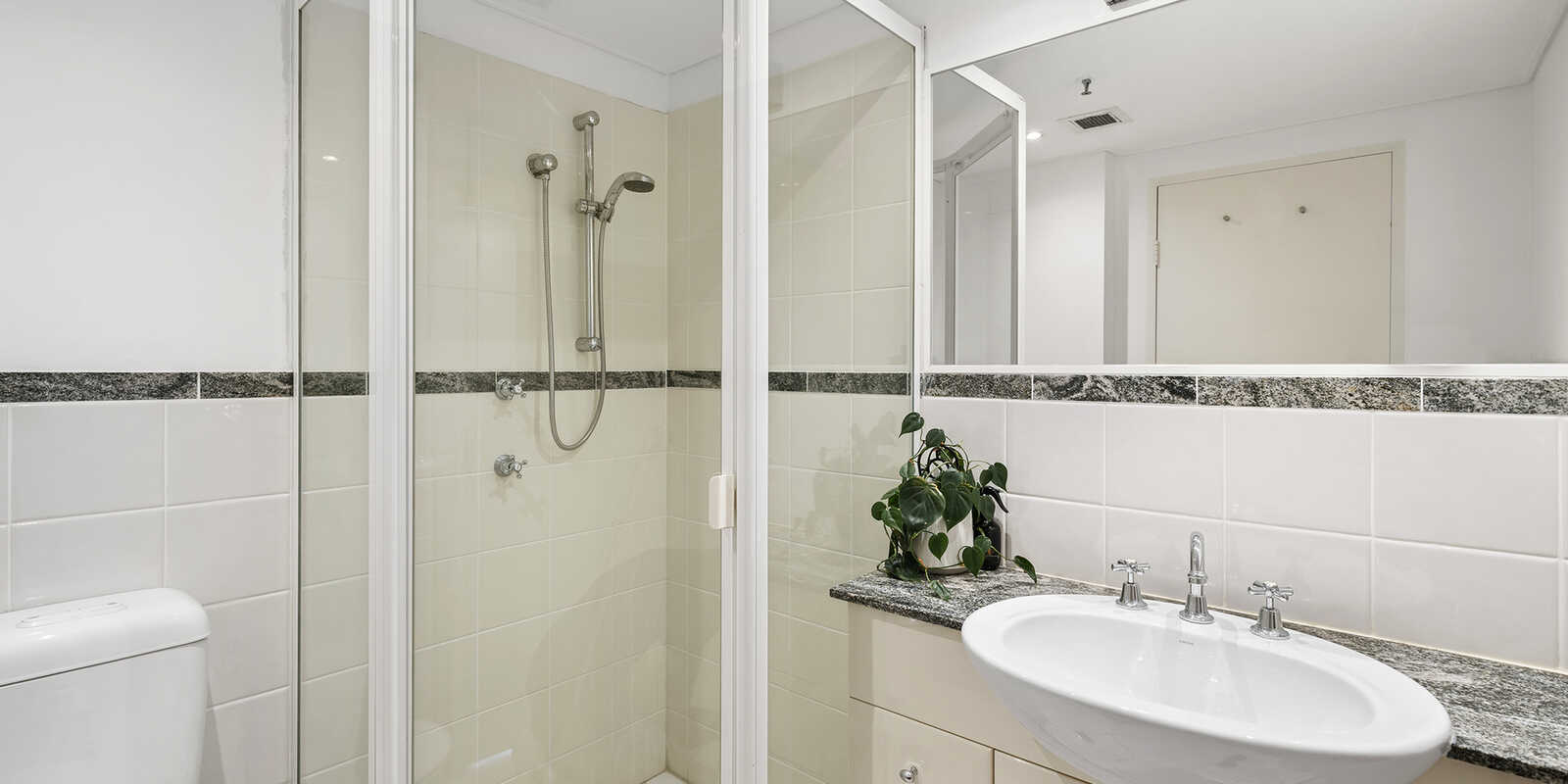 210/63 Crown Street Woolloomooloo 210/63 Crown Street Woolloomooloo