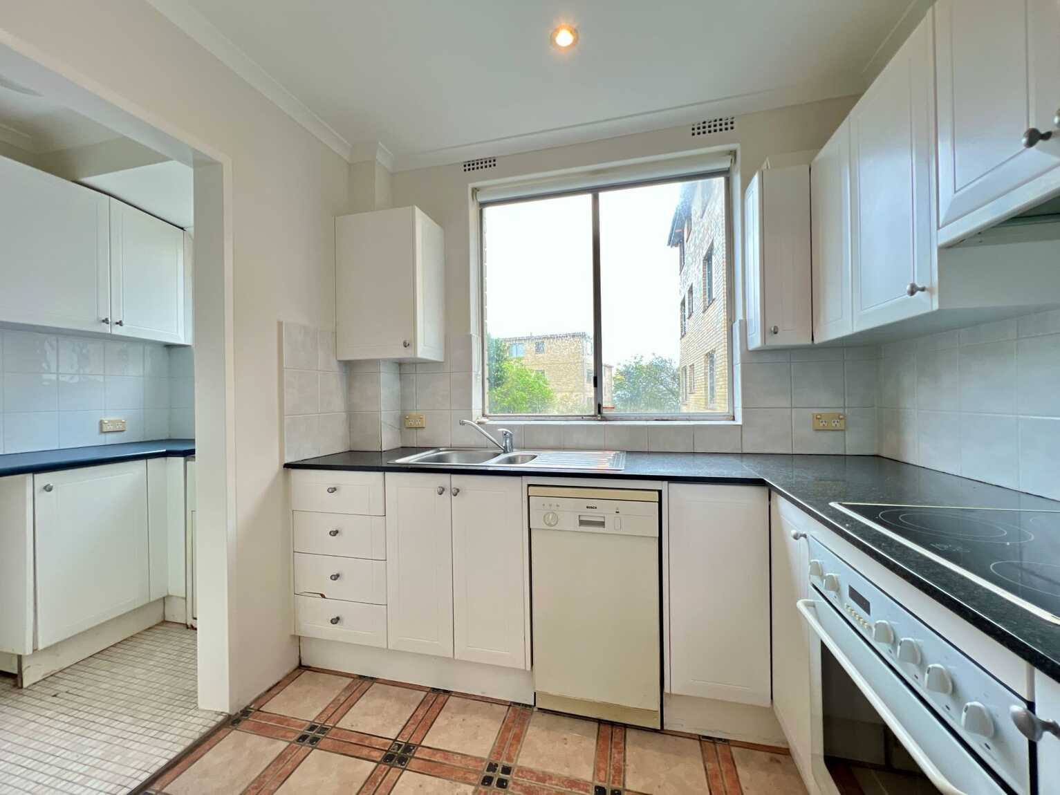 2/3 Rocklands Road Wollstonecraft