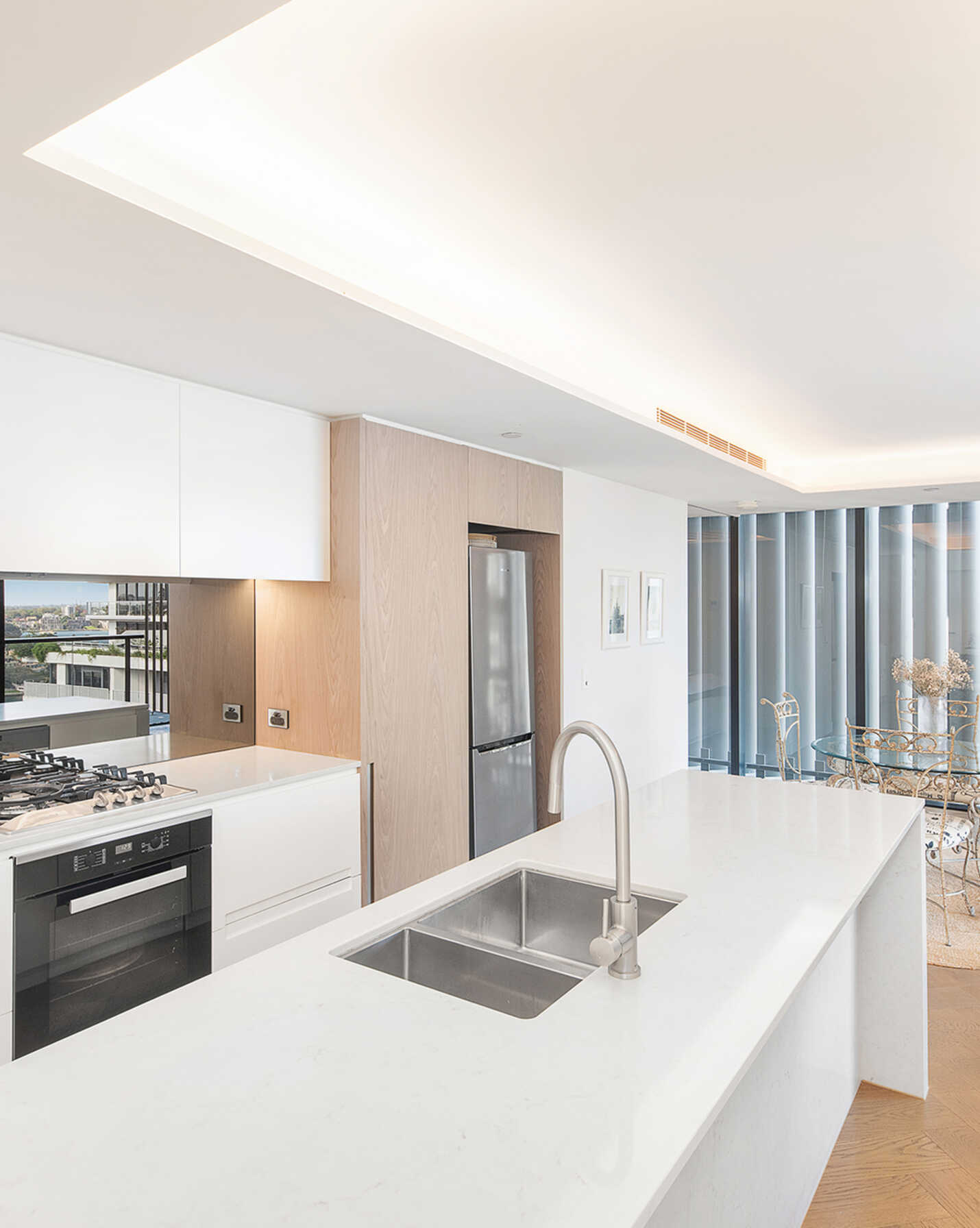 406/88 Alfred Street South Milsons Point, Point - Thumbnail 4