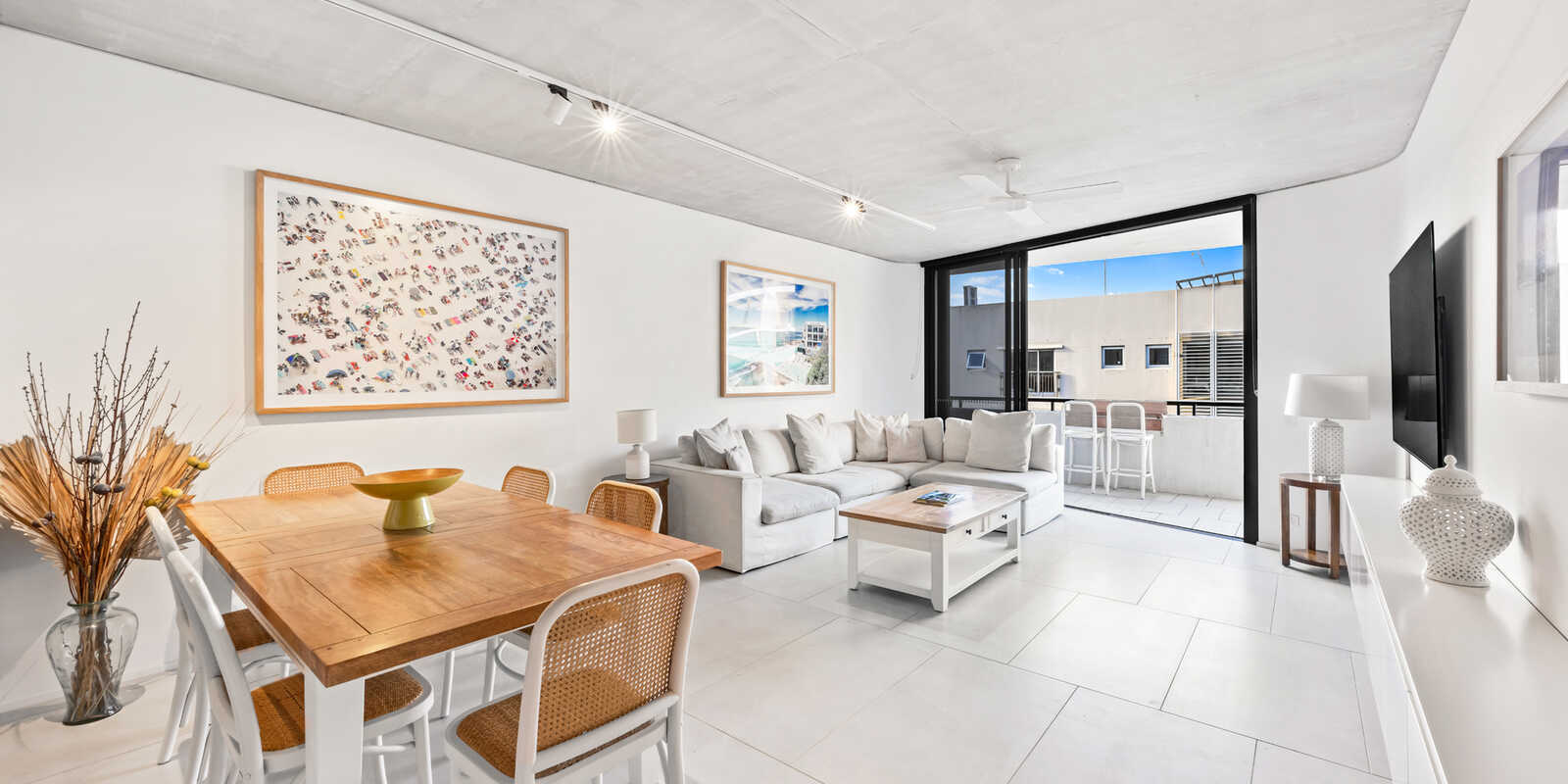 201/12 Hall Street Bondi Beach 201/12 Hall Street Bondi Beach