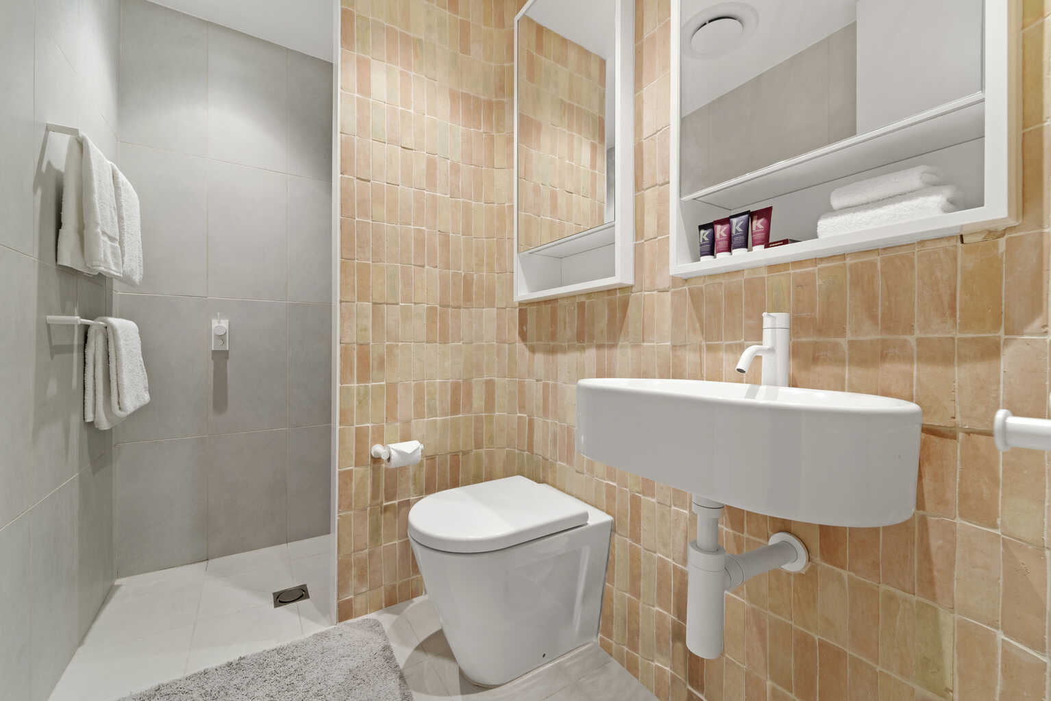 201/12 Hall Street Bondi Beach 201/12 Hall Street Bondi Beach