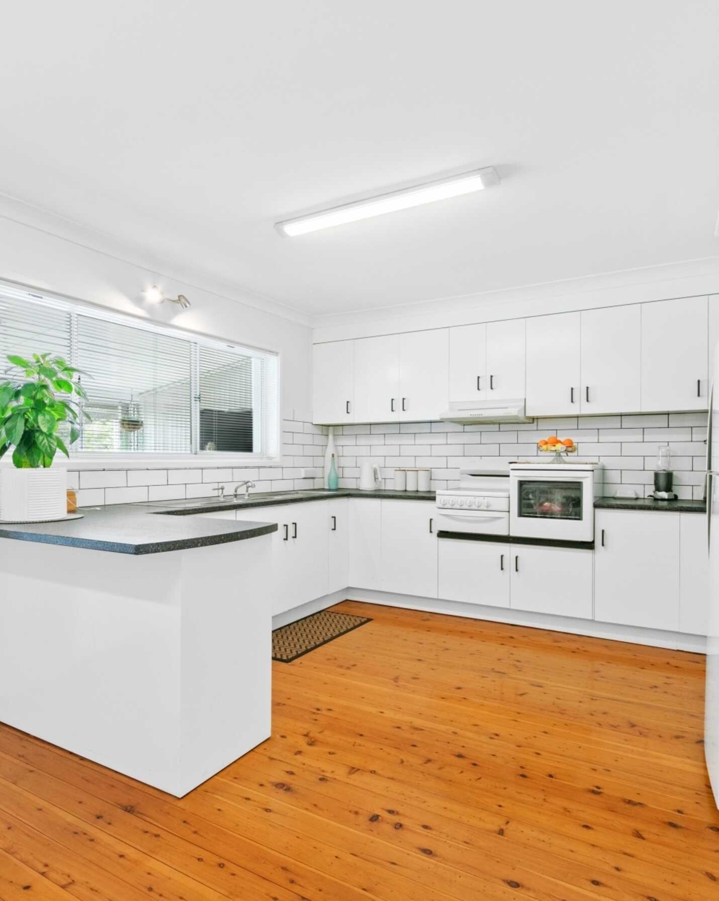 15 Winifred Avenue Umina Beach, Beach - Thumbnail 3