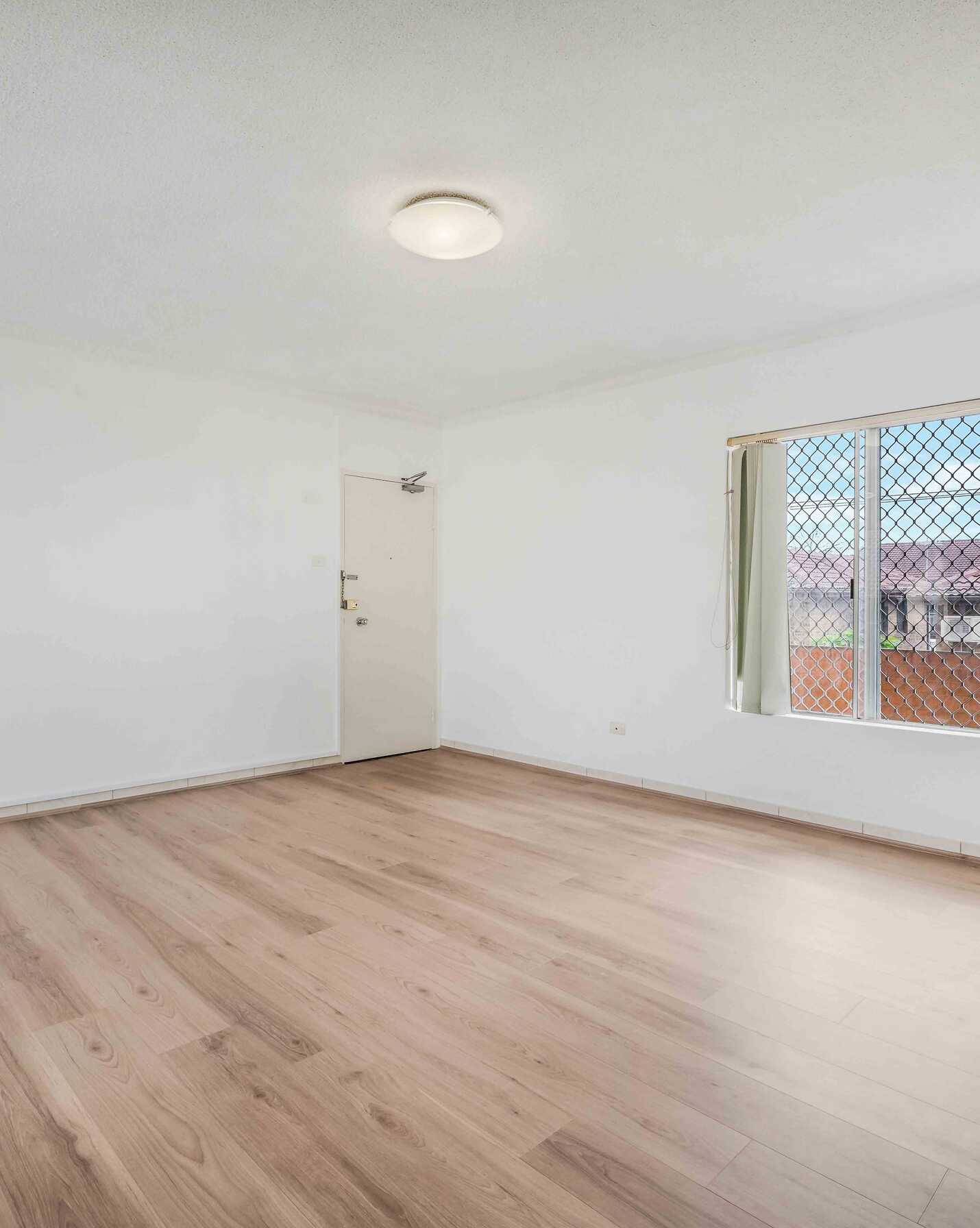 3/11 Gilbert Street Cabramatta, Cabramatta - Thumbnail 2