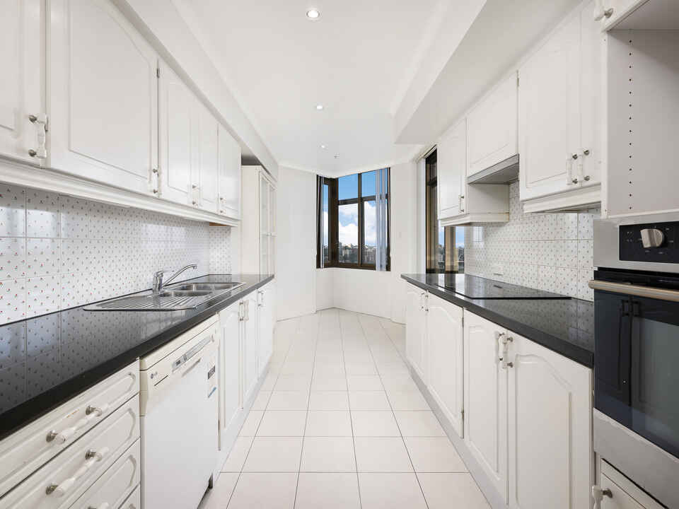 73/171 Walker Street North Sydney