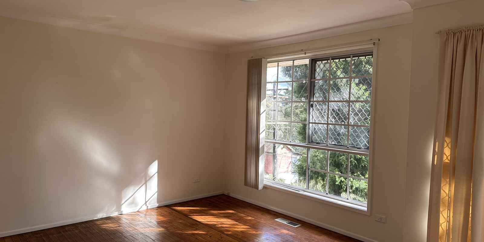 61 GOVETT STREET Katoomba