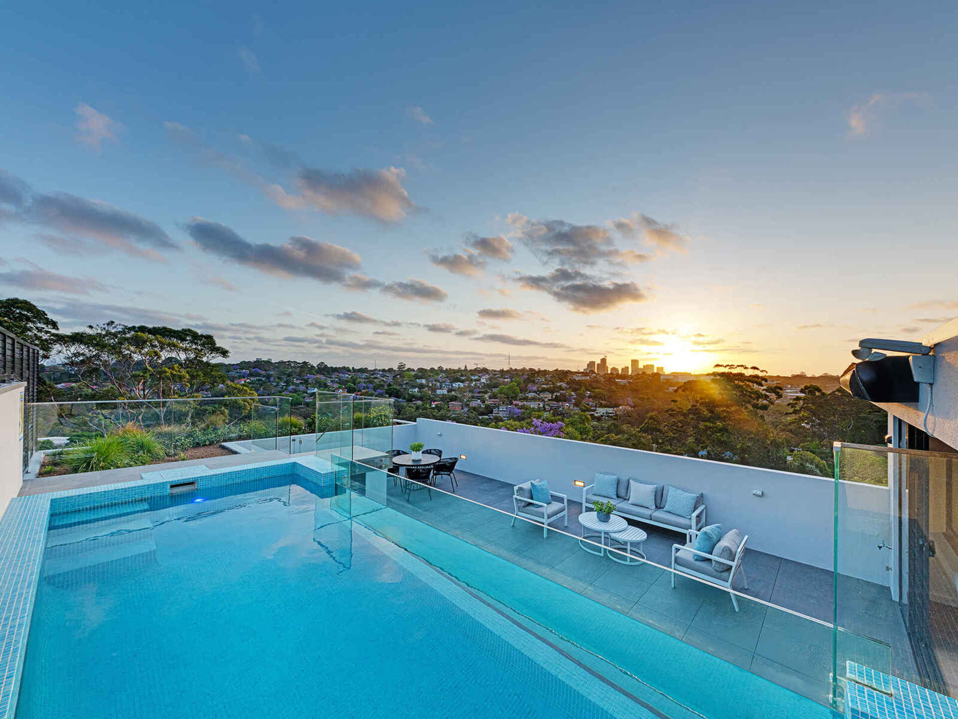 11/12 Amaroo Avenue Castle Cove