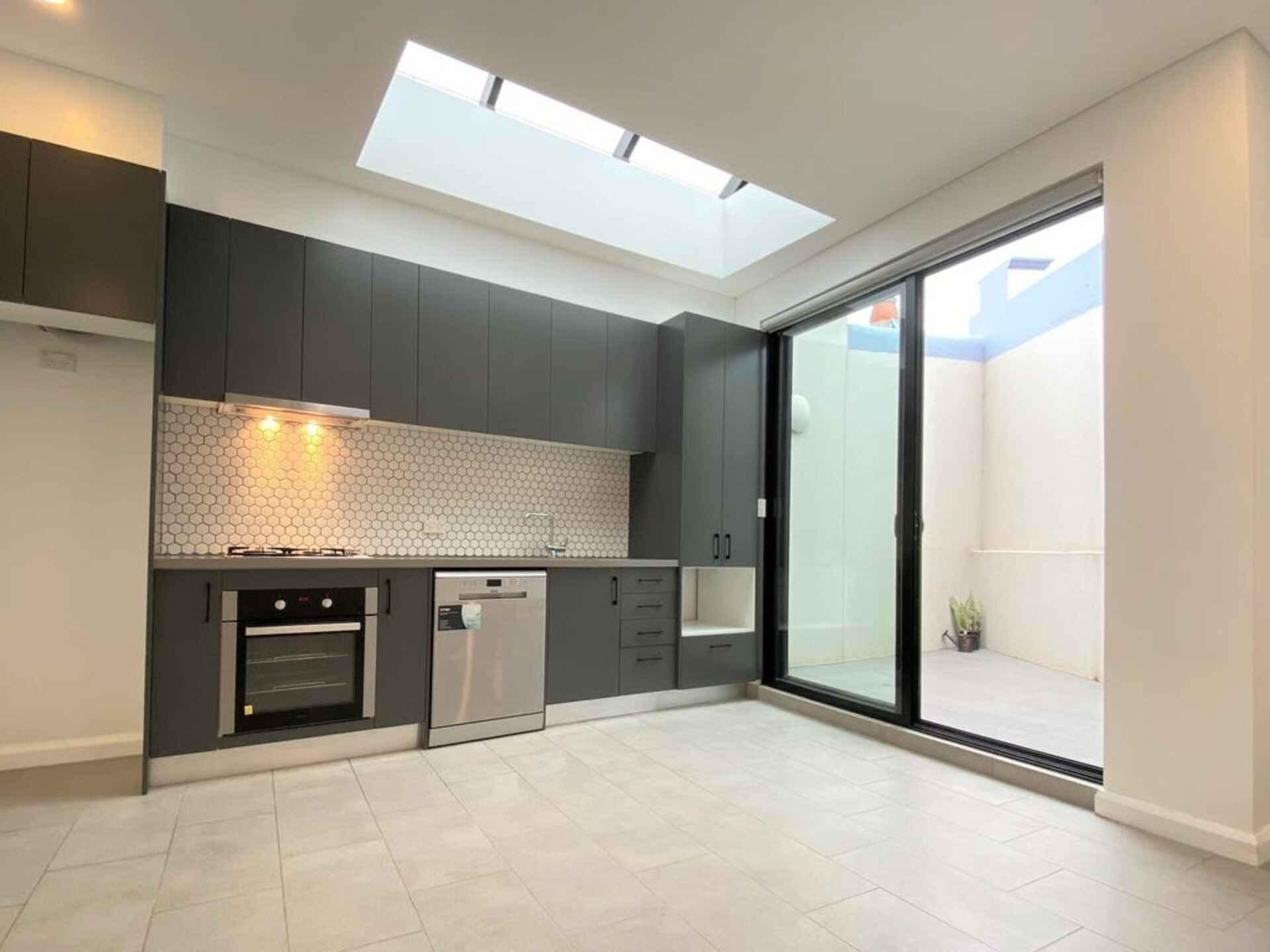 3/727 New Canterbury Road Dulwich Hill