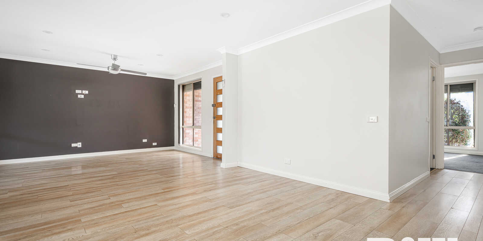 59 Explorers Way St Clair 59 Explorers Way St Clair