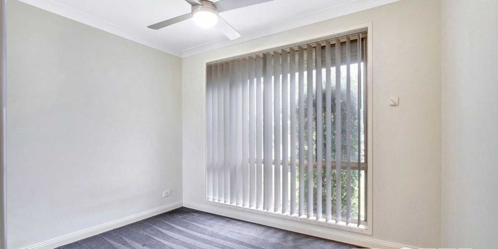 59 Explorers Way St Clair 59 Explorers Way St Clair