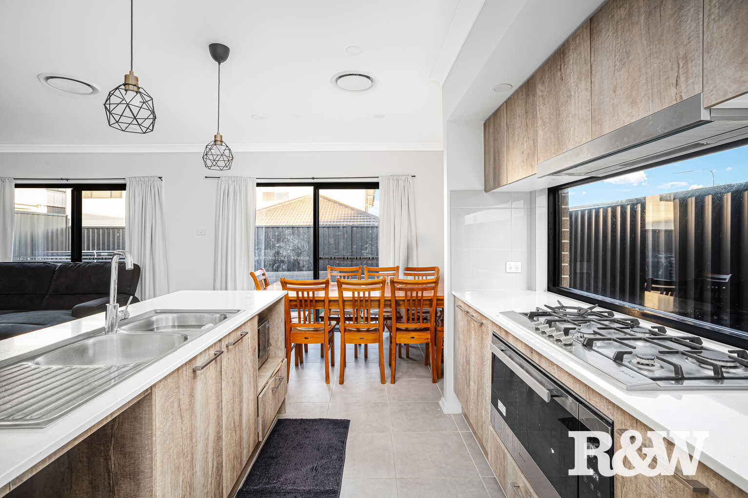 40 Sandalwood Crescent Colebee 40 Sandalwood Crescent Colebee