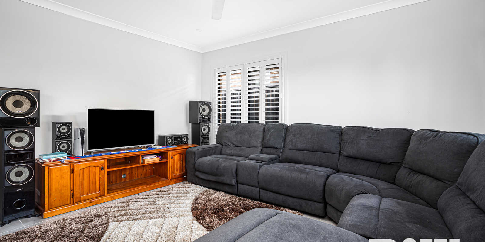40 Sandalwood Crescent Colebee 40 Sandalwood Crescent Colebee