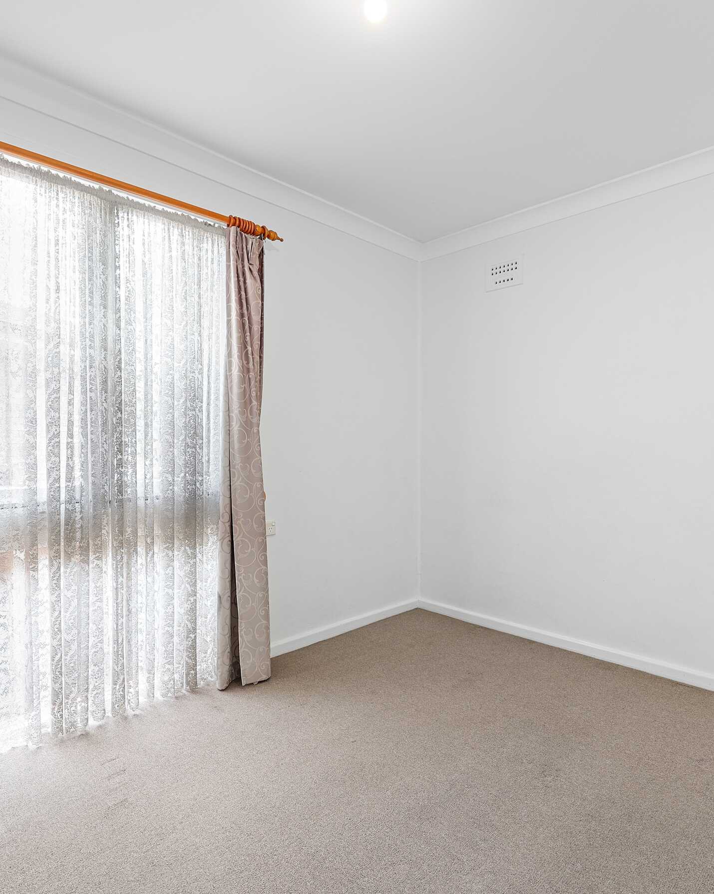 2 Bell Crescent Leumeah, Leumeah - Thumbnail 7