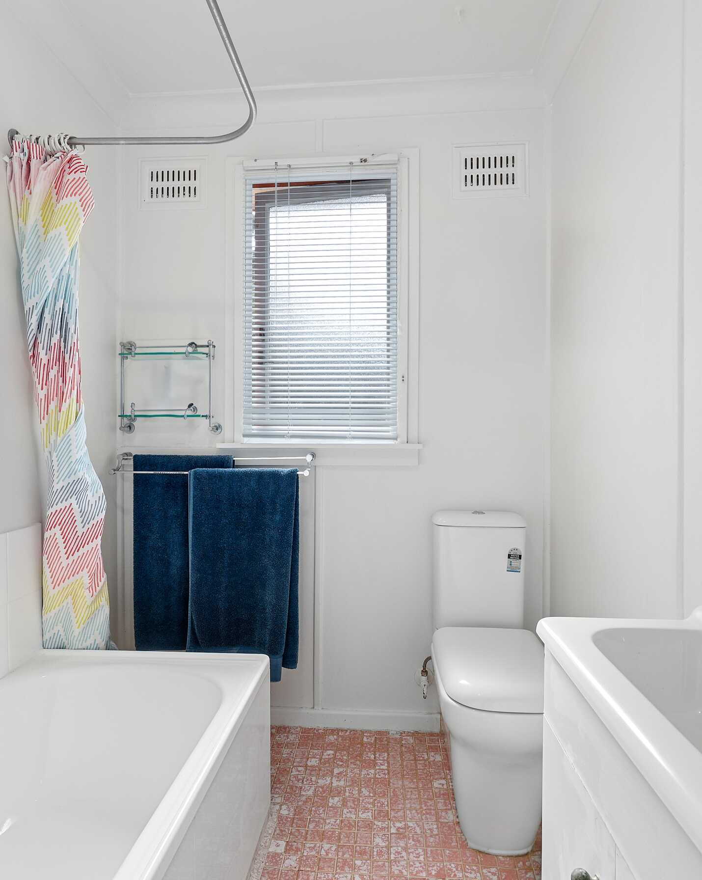 2 Bell Crescent Leumeah, Leumeah - Thumbnail 8