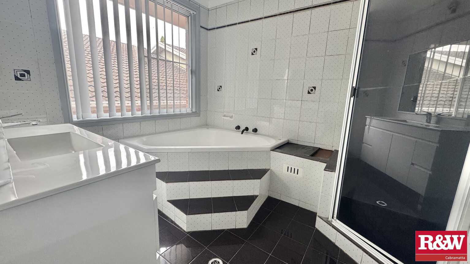 10 Clarevale Street Edensor Park