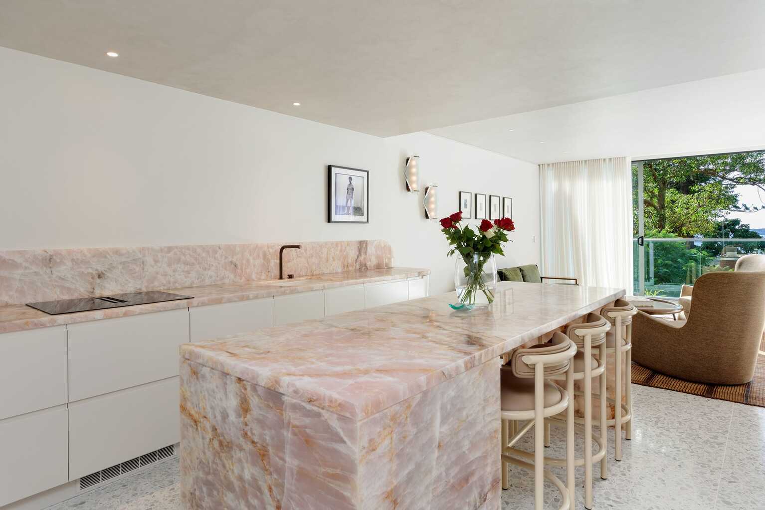 15/8 Greenknowe Avenue Elizabeth Bay