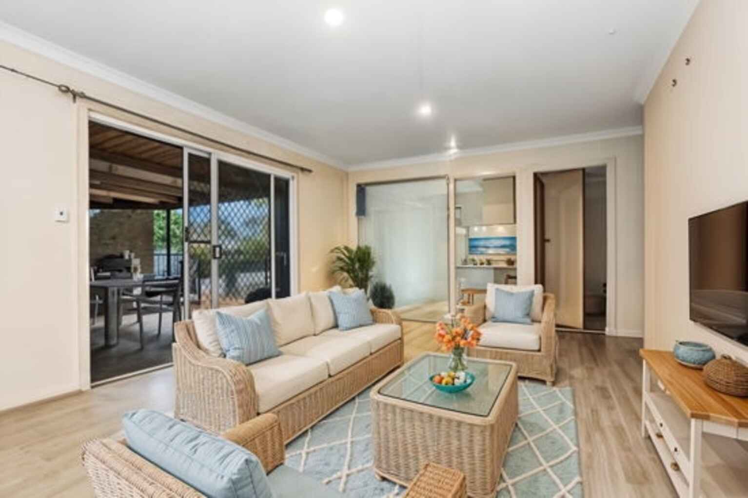 10 Indra Avenue Bellara 10 Indra Avenue Bellara