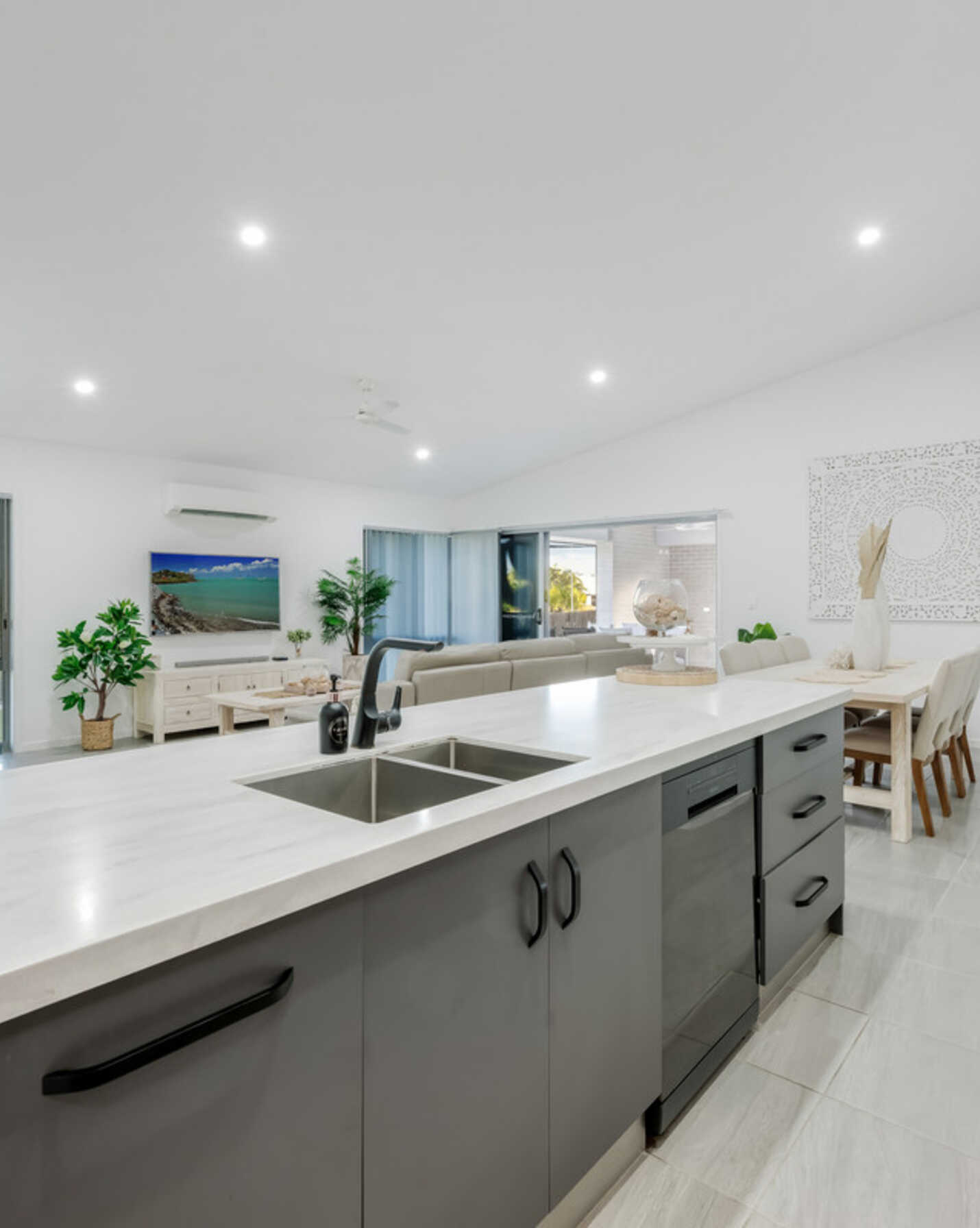 2 Wade Court Innes Park, Park - Thumbnail 8