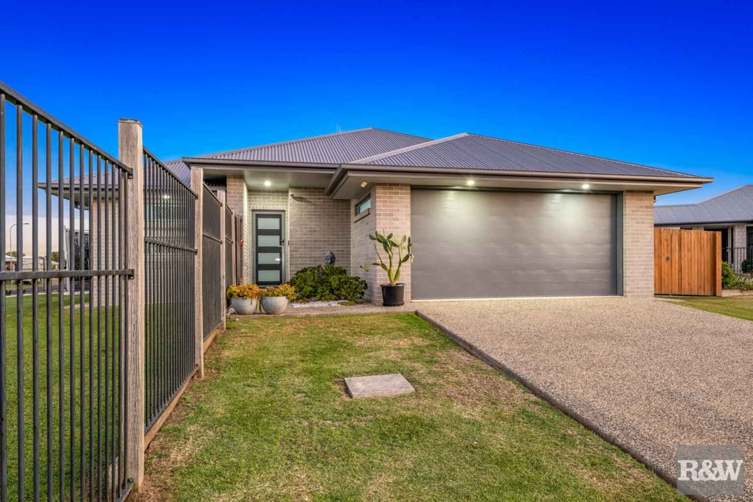 2 Wade Court Innes Park 2 Wade Court Innes Park